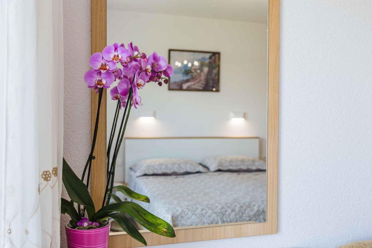Apartment In Novi Vinodolski 15274 ポヴィレ エクステリア 写真