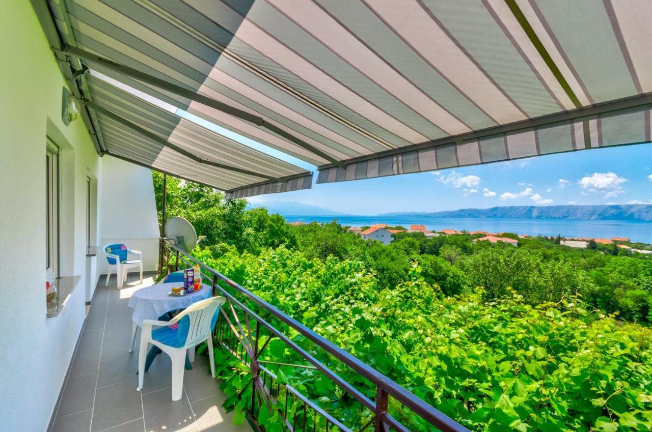 Apartment In Novi Vinodolski 15274 ポヴィレ エクステリア 写真